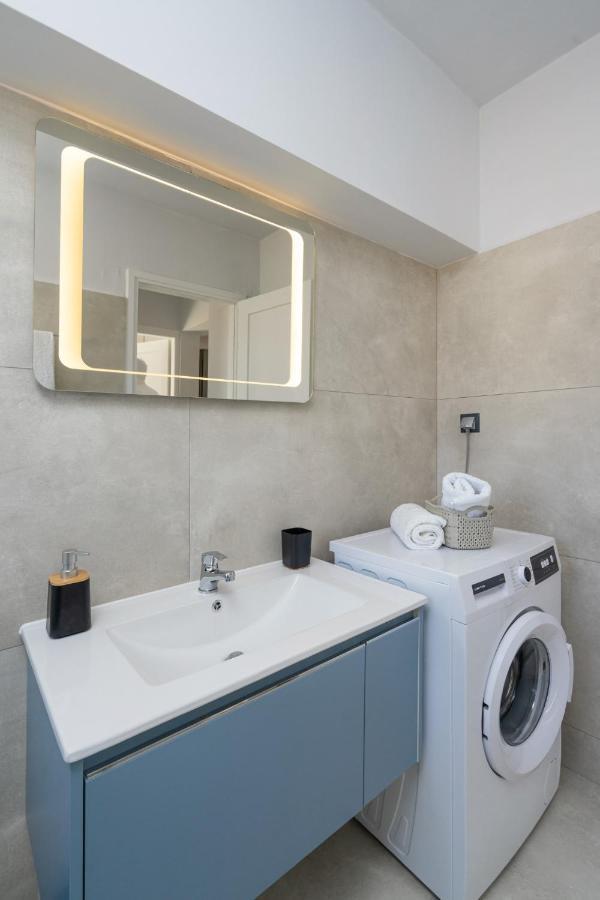 Villa Blue Coast House Goudhouros Esterno foto