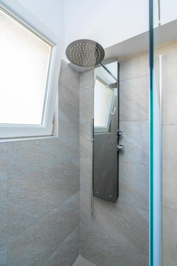 Villa Blue Coast House Goudhouros Esterno foto